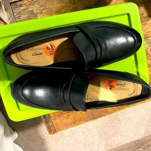 Clarks Collection black loafer NWOT